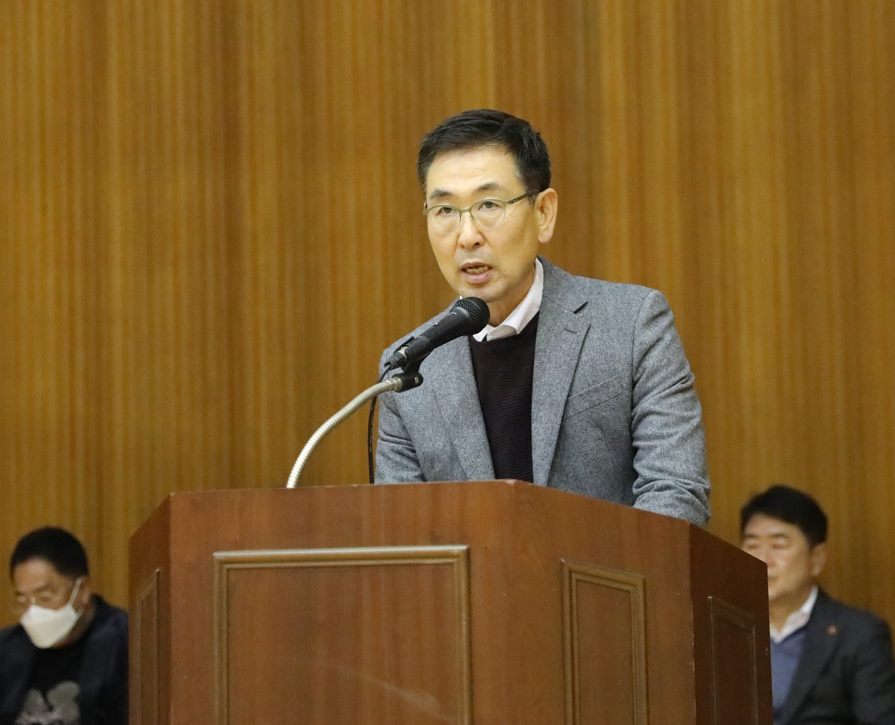 개회사하는 장기동 회장