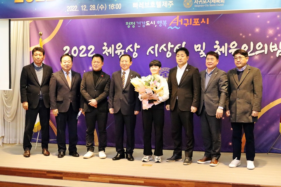 신산중학교 유도 강여원 선수가 대상을 수상했다.(사진=장태욱 기자)