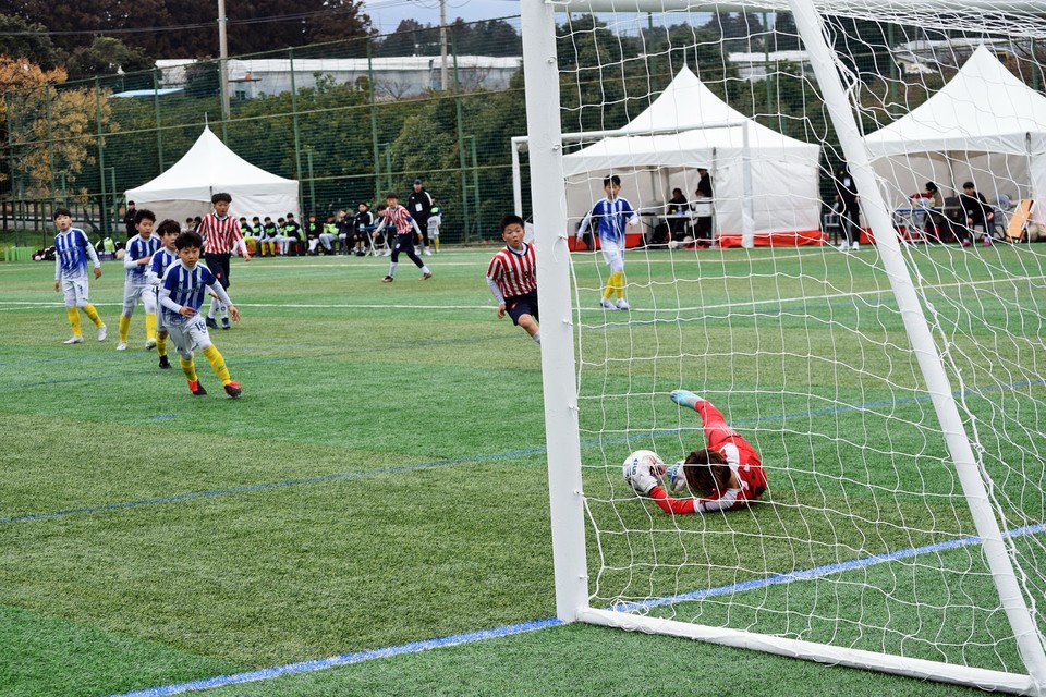 서귀포 칠십리 춘계 유소년축구 페스티벌이 18일 개막했다.(사진=장태욱 기자)