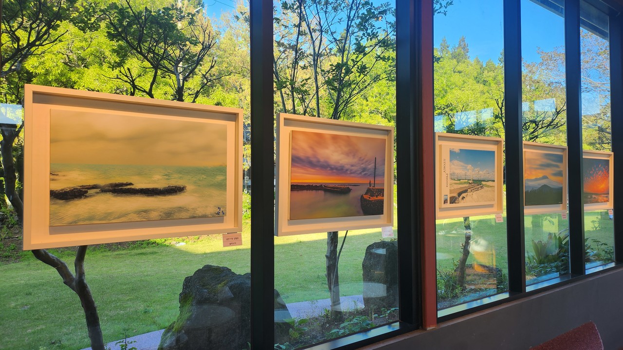 제주낭만가객 제2회 사진전 ‘낭만가객들의 무한도전’ (사진=강문혁 기자)