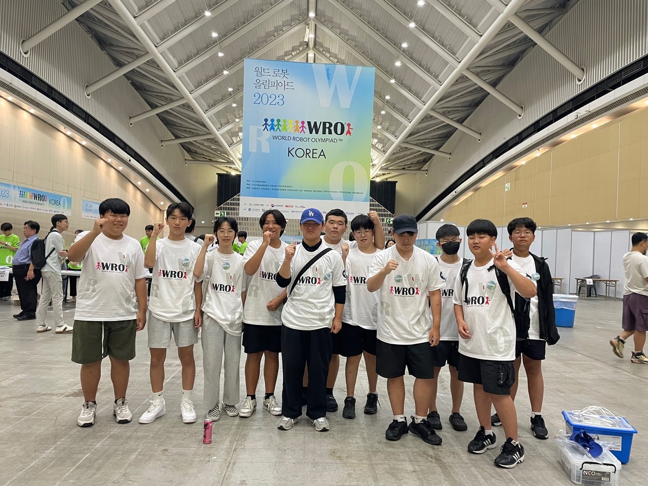 올해 WRO 한국대회에는 레고러닝센터 서귀포교육원에서 초등경기 2팀, 초등창작 1팀, 중등경기 3팀, 고등경기 1팀 등이 출전했다.