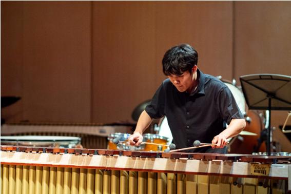 제주대학교 음악학부 강영은씨가 2023 태국 국제 타악기 페스티벌 콩쿠르에서 한국인 최초로 우승했다.