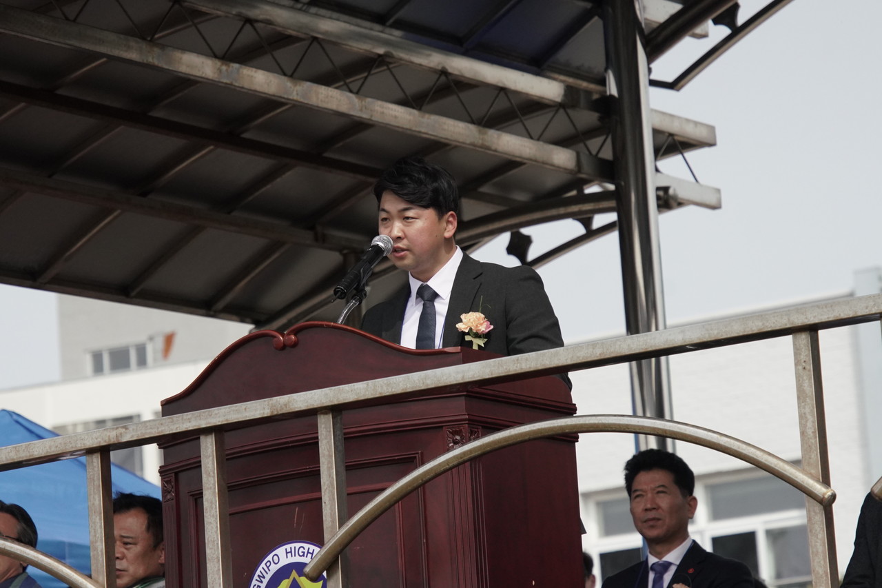 김기남 집행위원장이 환영사를 하고 있다.