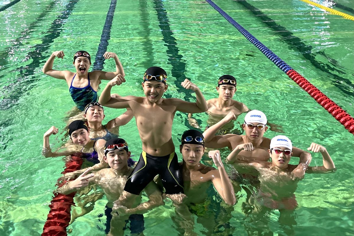 중문중 수영부 3학년 강승오·고찬혁·임준범·우주원, 2학년 조성우·나원영, 1학년 임준서·조유진·허태연