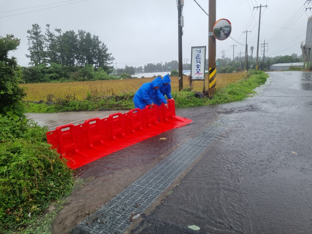 서귀포시 배수 지원 모습.