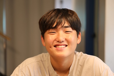 별꼴학교 김상윤 재학생