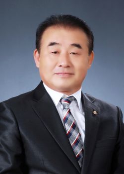 강명언 회장.