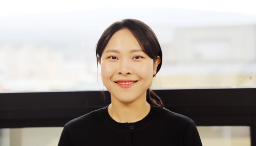 헌혈에 참여한 기후환경과 강혜진 주무관